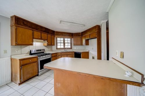 2205 Bear Mountain Dr, Conyers GA  30013-5724 exterior