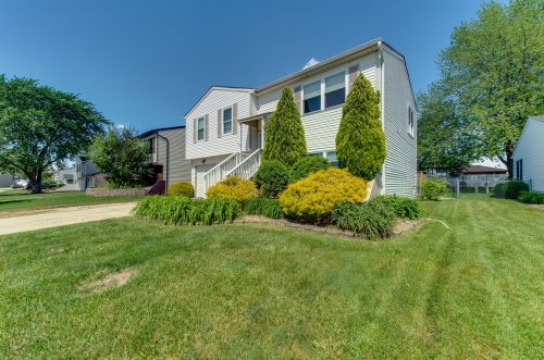 20603 Acorn Ridge Dr, Frankfort, IL 60423-8143