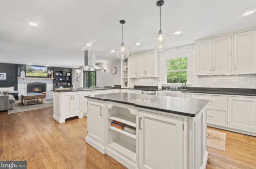 102 Bellehahn Ct, Severna Park MD  21146-4804 exterior