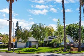 2896 Sandberg St, Riverside, CA 92506-4439