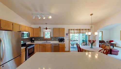 7322 31st St, Saint Paul MN  55128-4030 exterior