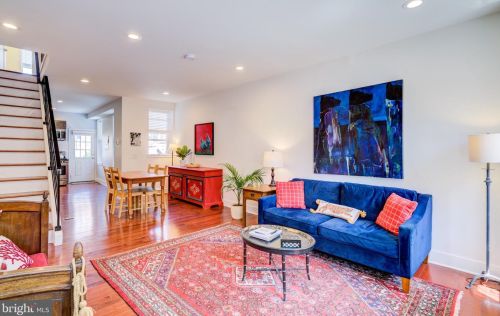 825 Belgrade St, Philadelphia, PA 19125-3529