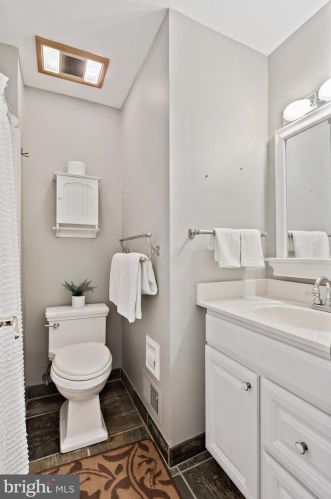 15013 Timberlake Dr, Silver Spring MD 20905-4360 exterior