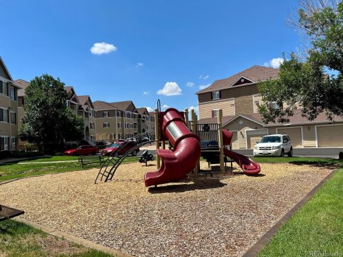 15700 Jamison Dr, Englewood CO 80112-4686 exterior