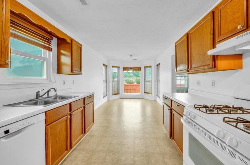 5892 Grn Mdw Way, Rex GA 30273-1163 exterior