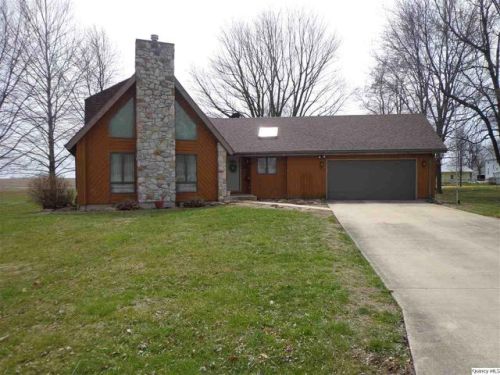 400 High St, Mendon, IL 62351-1134