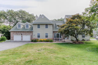 28 White Birch Ter, Kinnelon, NJ 07405-2568