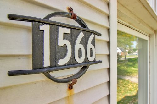1566 Shirley Dr, Calumet City, IL 60409-6307