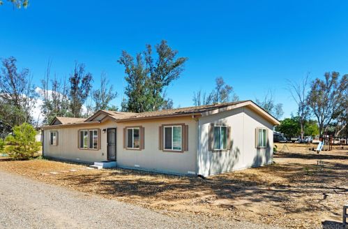 517 Teds Pl, Ramona, CA 92065-1629
