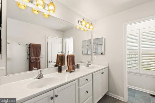 353 Marina Ave, Aberdeen MD  21001-4204 exterior