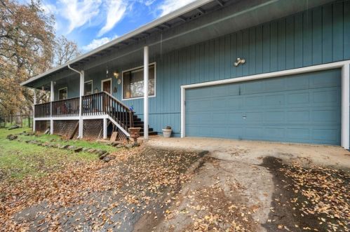 20225 Siesta Ct, Middletown, CA 95467-8750