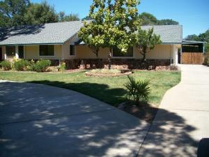7085 Tucker Ln, Redding, CA 96002-9718