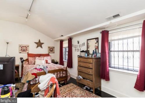 1138 4 St, Philadelphia PA 19140-2416 exterior