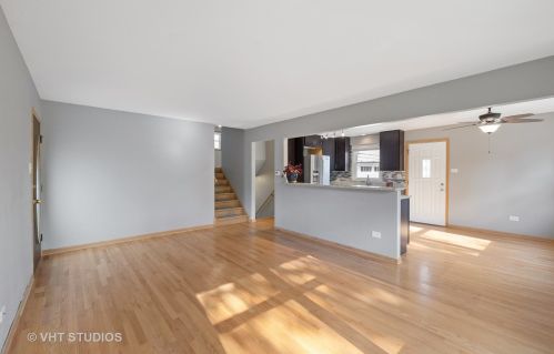 1109 Walter St, Lemont IL  60439-3952 exterior