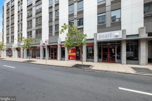 111 9th St, Philadelphia, PA 19107-2460