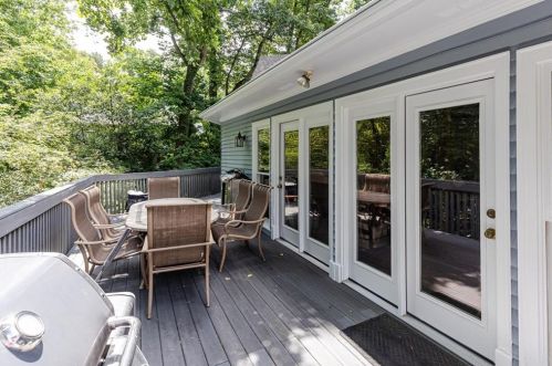 675 Fair Oaks Mnr, Atlanta GA  30327-4364 exterior