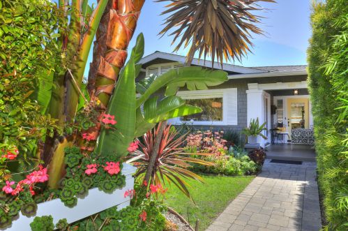 608 Micheltorena St, Santa Barbara, CA 93103-2217