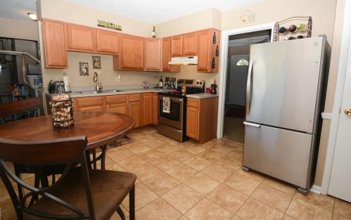 866 Heatherstone Dr, Cincinnati OH  45240-2543 exterior