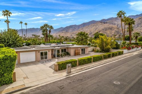 1127 San Lucas Rd, Palm Springs, CA 92264-0638