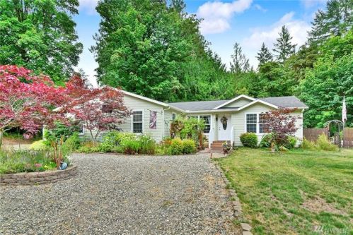 641 Gills Cove Dr, Allyn, WA 98524-8781