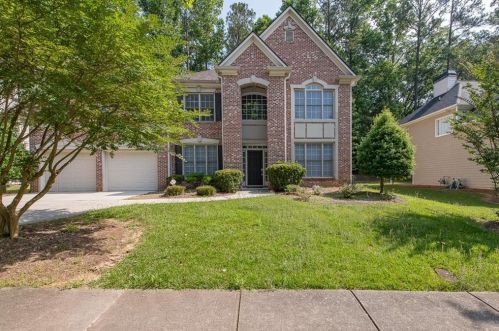 275 Lawrence Pl, Atlanta GA  30349-1068 exterior