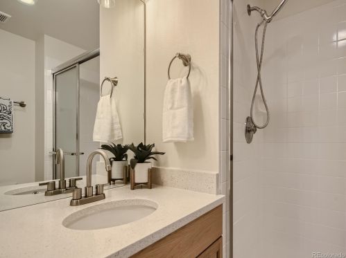 7130 Appleton Cir, Englewood CO  80112-1164 exterior