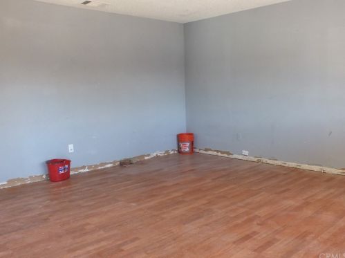18262 Larkspur Rd, El Mirage, CA 92301-2028