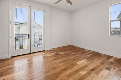 117 Bumblebee, Irvine CA  92618-1150 exterior