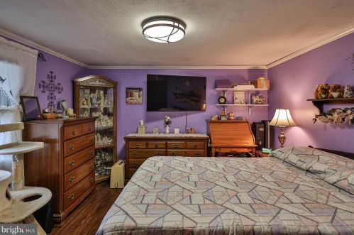 23 Central Ave, Bangor PA 18013-2221 exterior