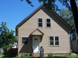 421 14th St, Virginia, MN 55792-2245