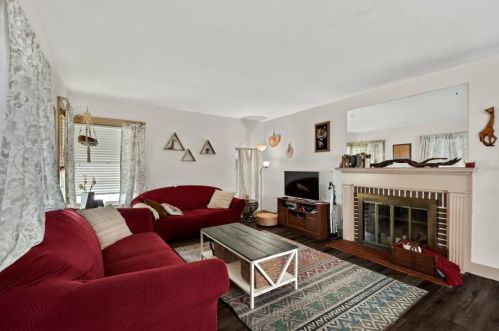 345 Pells St, Paxton, IL 60957-1228