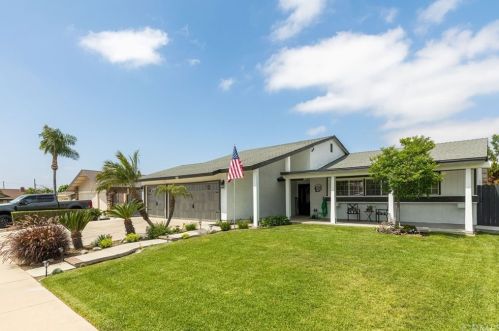 12368 Apple Dr, Chino, CA 91710-2706