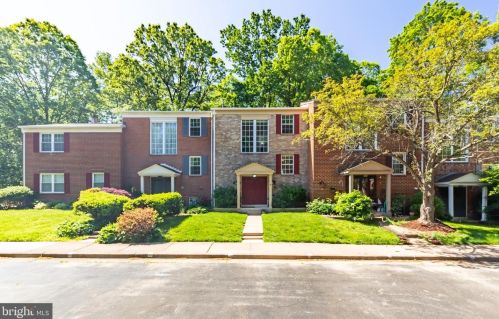 2292 Gunsmith Sq, Herndon, VA 20191-2326