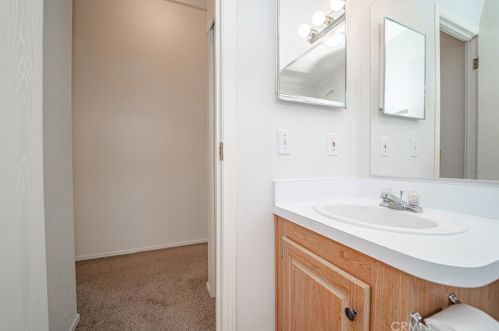 27 Spruce Via, Anaheim CA  92801-1043 exterior