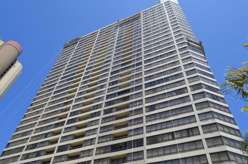 2499 Kapiolani Blvd, Honolulu HI  96826-5310 exterior