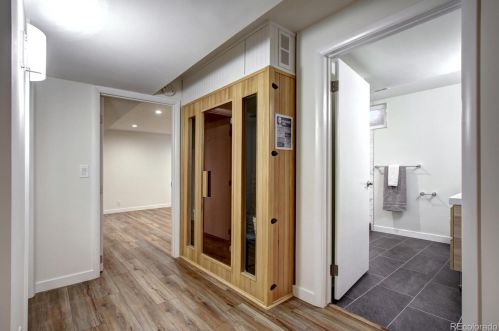 5031 Chester St, Englewood CO 80111-1330 exterior