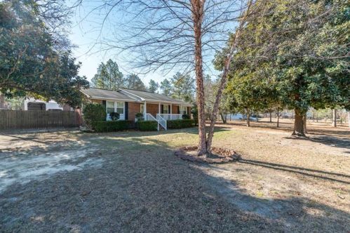 1429 Laurel St, Lexington, SC 29073-9200