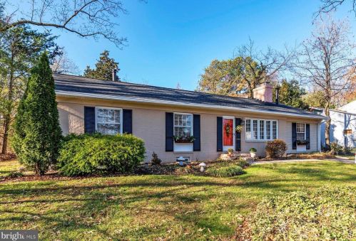 374 Dutch Ship Rd, Riviera Beach, MD 21122-5628