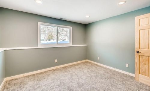 1616 Eugene St, Saint Paul MN  55110-3341 exterior