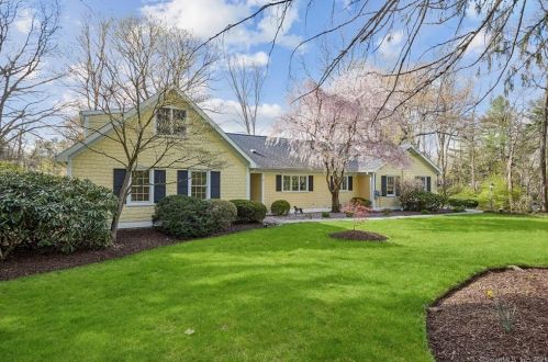 42 Princes Pine Rd, Norwalk, CT 06850-2227