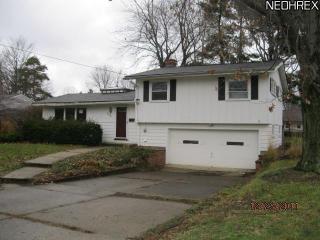 8487 Grenway Dr, Concord Township, OH 44060-6029