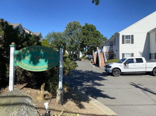 50 Stuart Ave, Norwalk CT  06850-3559 exterior