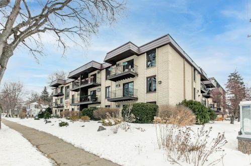 2809 Minnehaha Pkwy, Minneapolis MN  55417-1344 exterior