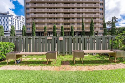 2651 Kuilei St, Honolulu HI  96826-3280 exterior