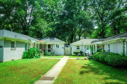 2933 Glenwood Ave, Atlanta, GA 30317-3452