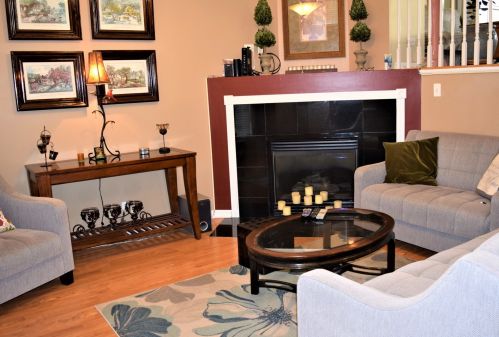 655 Georgian Ct, Addison, IL 60101-3314