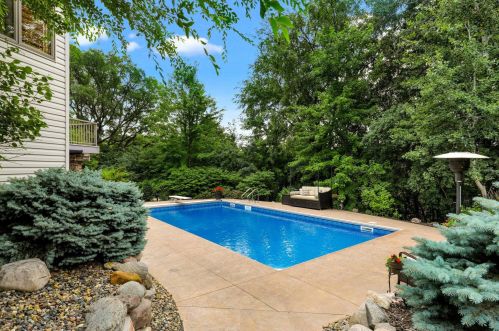 2232 Estates Dr, Saint Paul MN  55122-4038 exterior