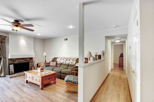 2548 Hawk St, Simi Valley CA 93065-2365 exterior