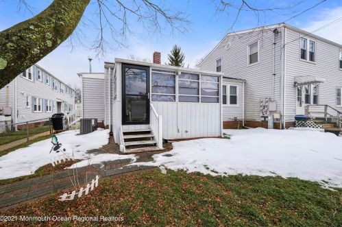 44 Belshaw Ave, Tinton Falls NJ 07724-2939 exterior