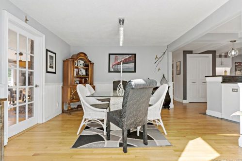 65 Bokum Rd, Chester CT  06412-1339 exterior